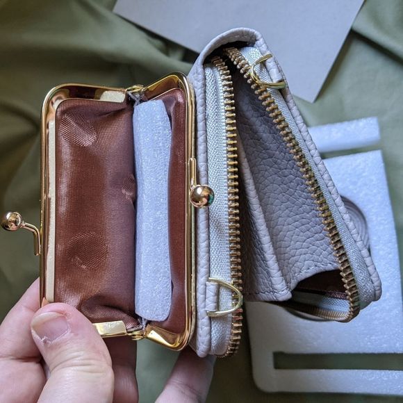 Phone Crossbody Leather Wallet - Picture 6 of 12